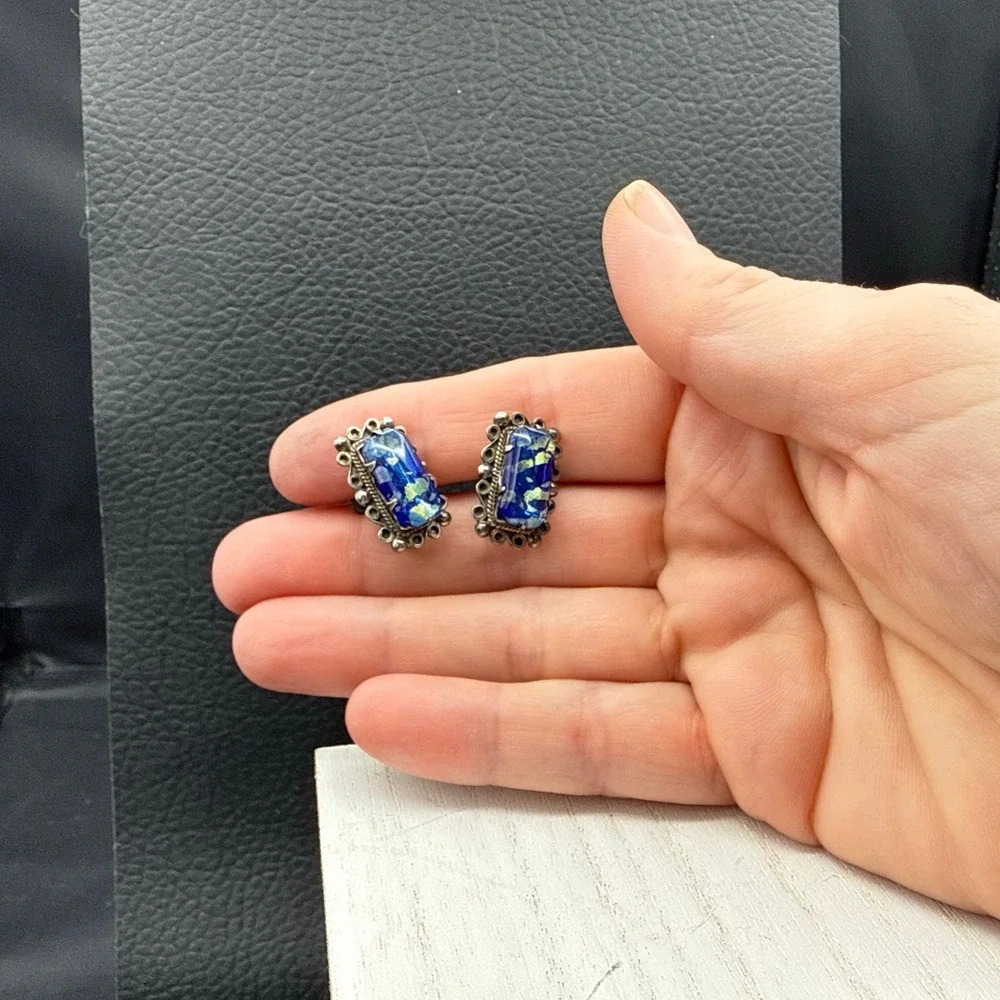 Vintage Mexico Screw Back Earrings Stamped‎ Silver Blue Confetti Art Glass Studs